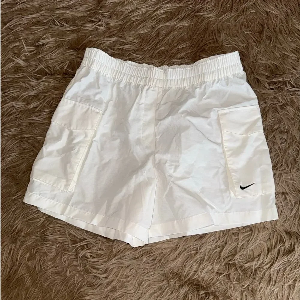 New Nike Loose Fit High Rise 5